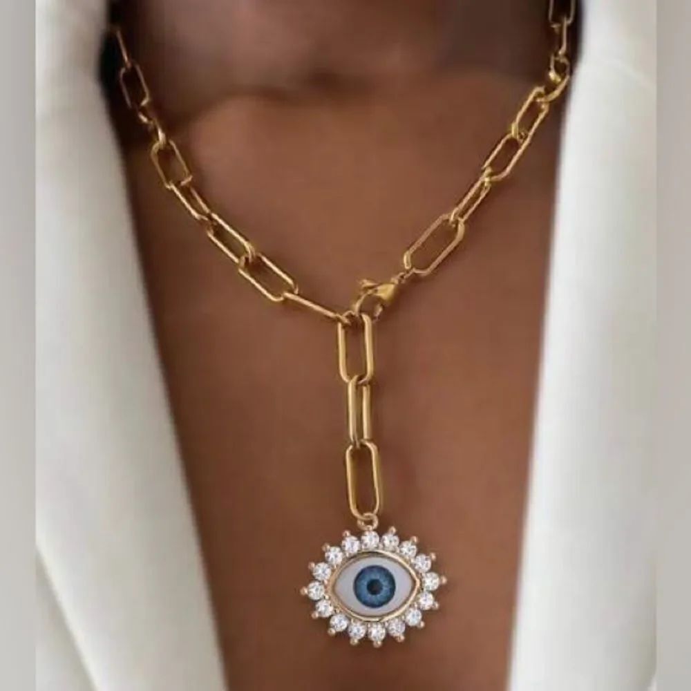 GoldโEvil Eye Pendant NecklaceโQ111